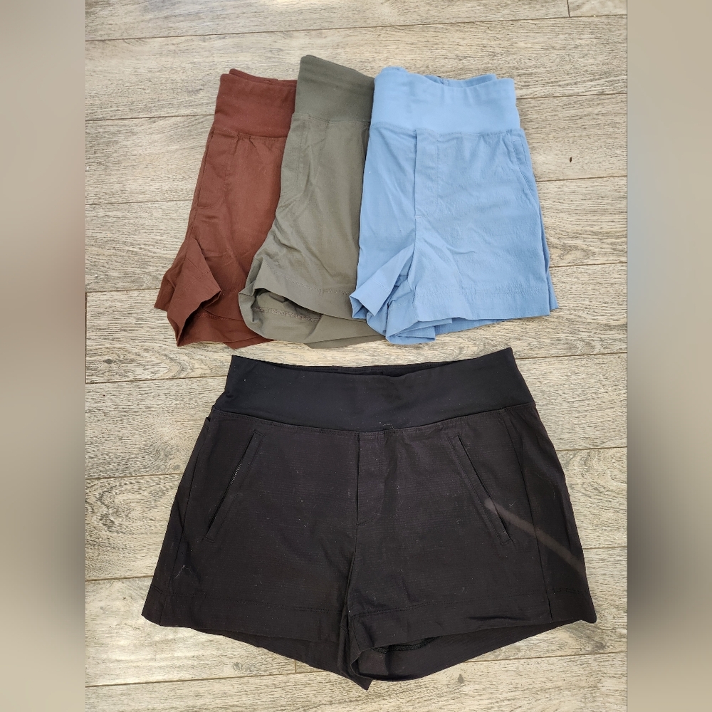 4 Pairs Athleta Trekkie North Shorts Bundle